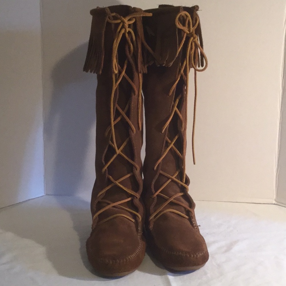 Women’s Minnetonka Boots Size 9